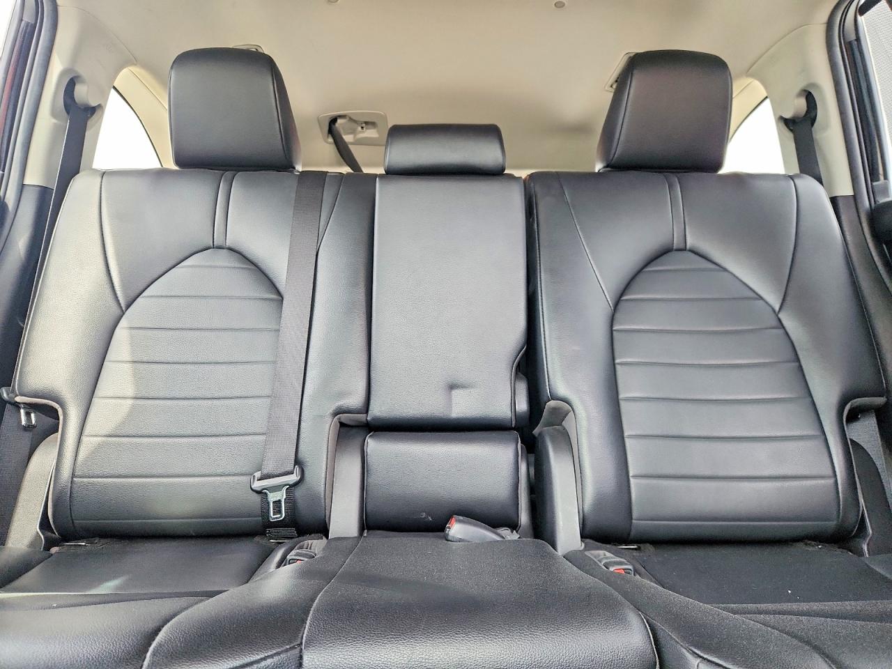 2023 TOYOTA HIGHLANDER XLE photo 28