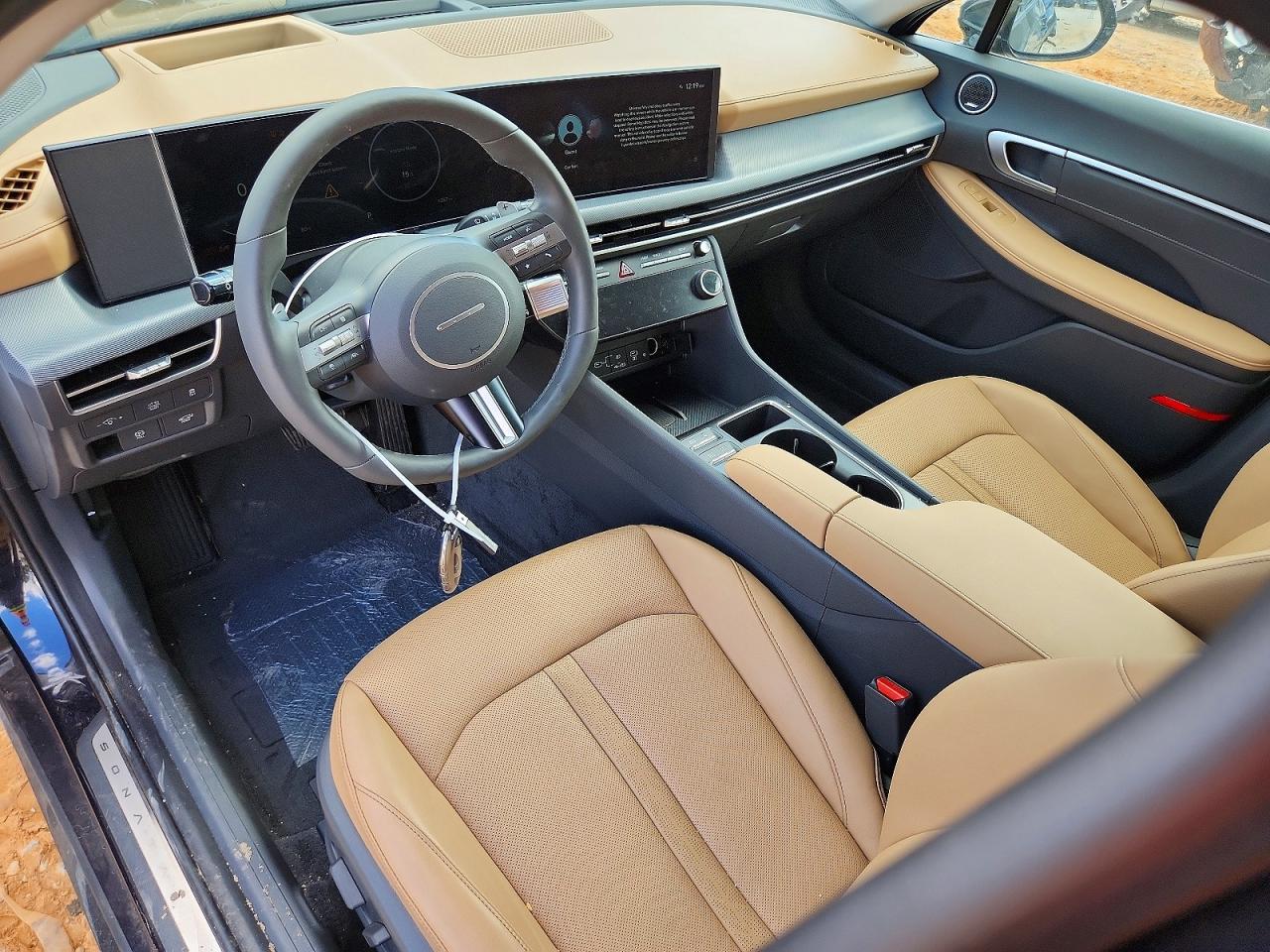 2025 HYUNDAI SONATA HYBRID photo 22