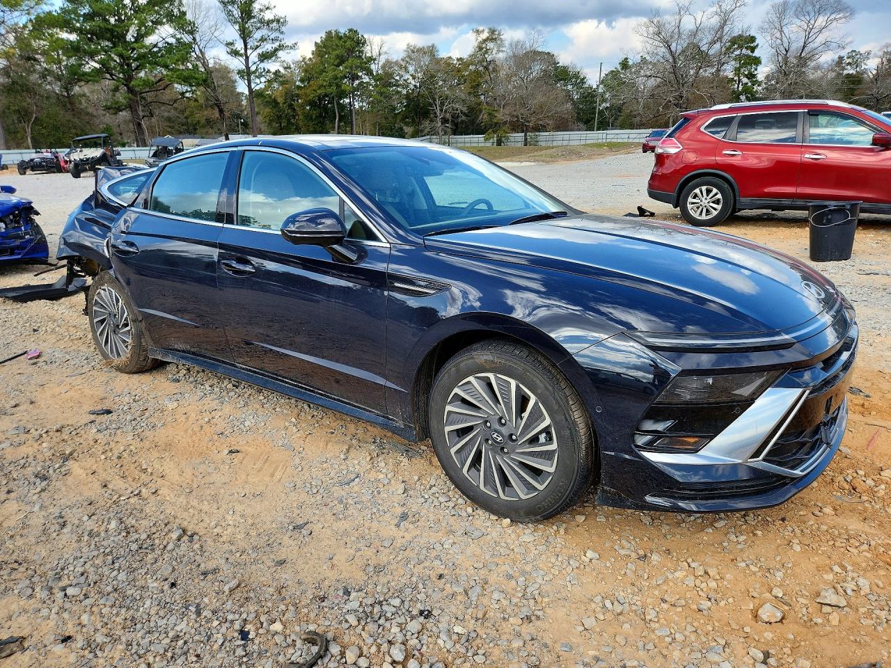2025 HYUNDAI SONATA HYBRID photo 10