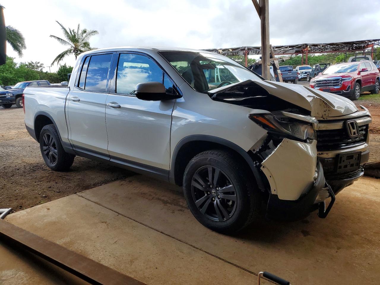 2019 HONDA RIDGELINE SPORT photo 4
