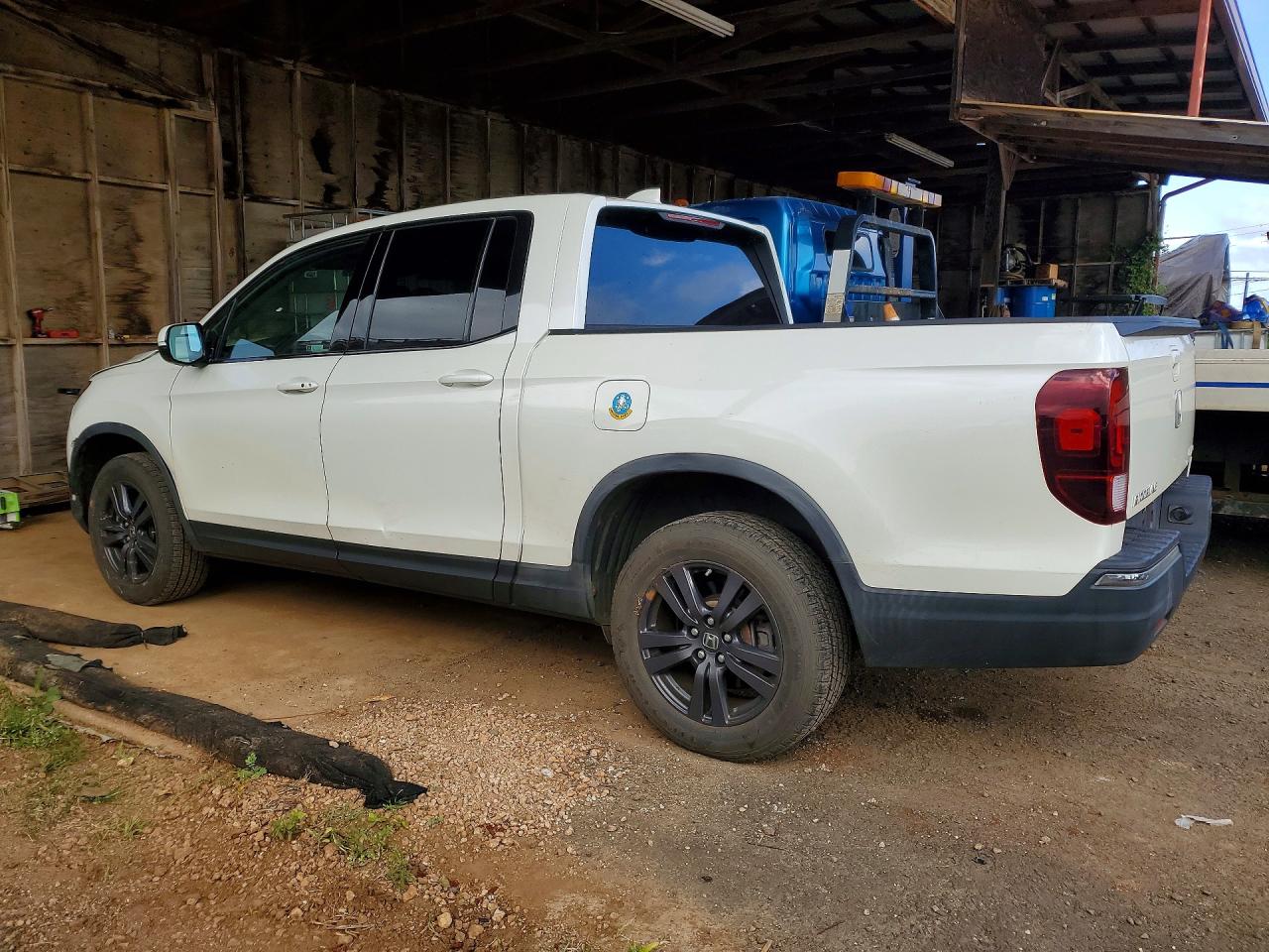 2019 HONDA RIDGELINE SPORT photo 2