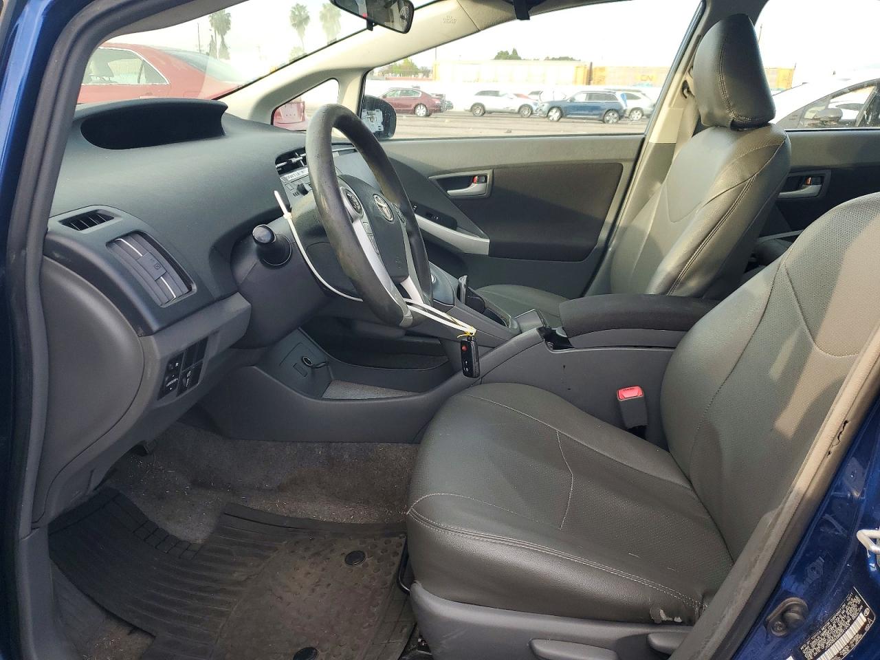 2011 TOYOTA PRIUS photo 7
