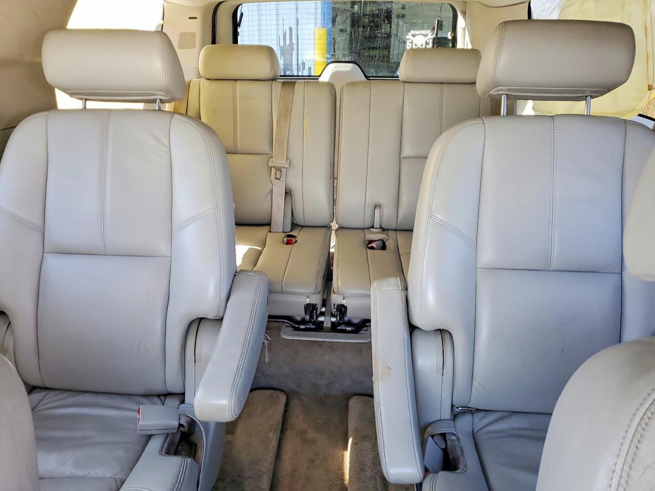 2008 GMC YUKON XL K1500 photo 10