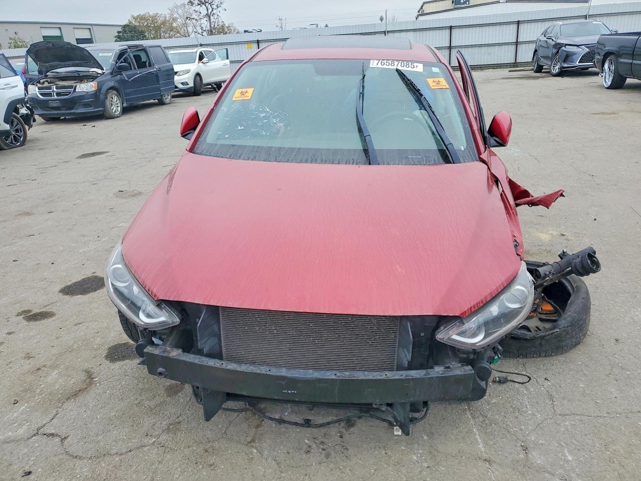 2017 HYUNDAI ELANTRA SE photo 9