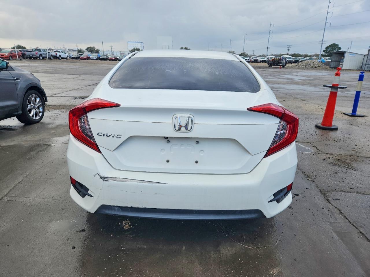 2016 HONDA CIVIC LX photo 11