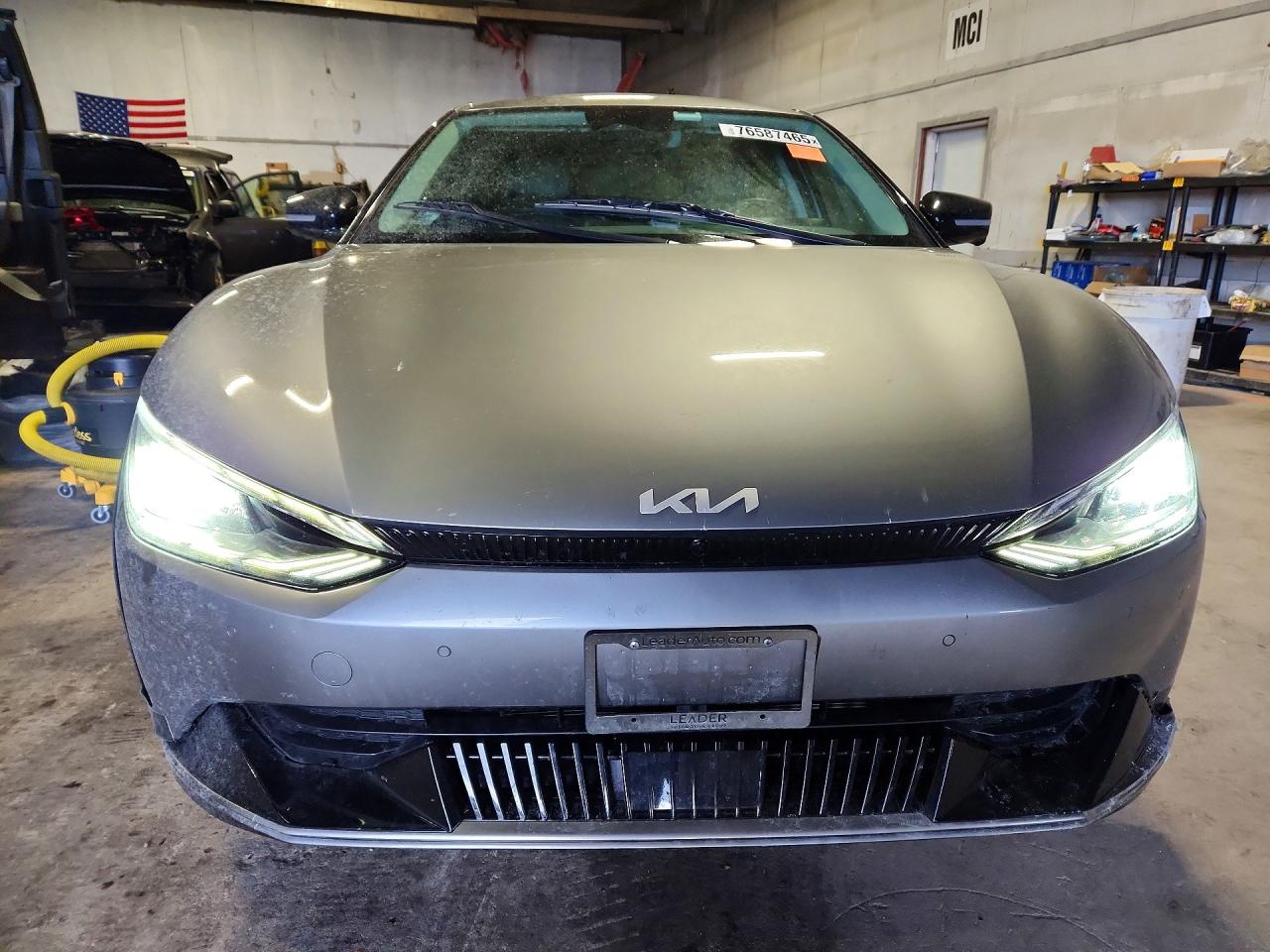 2022 KIA EV6 LIGHT photo 7