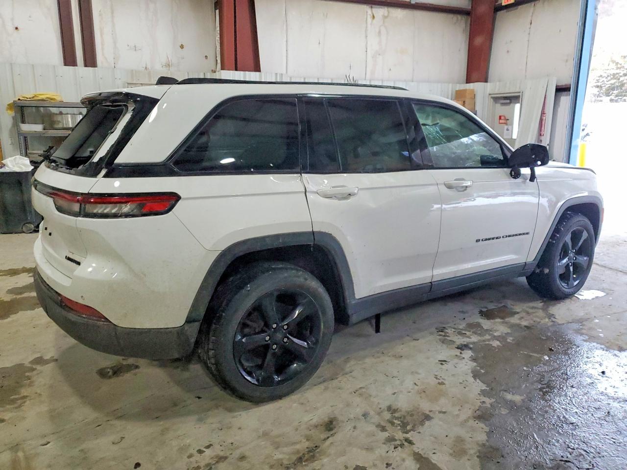 2023 JEEP GRAND CHEROKEE LIMITED photo 5