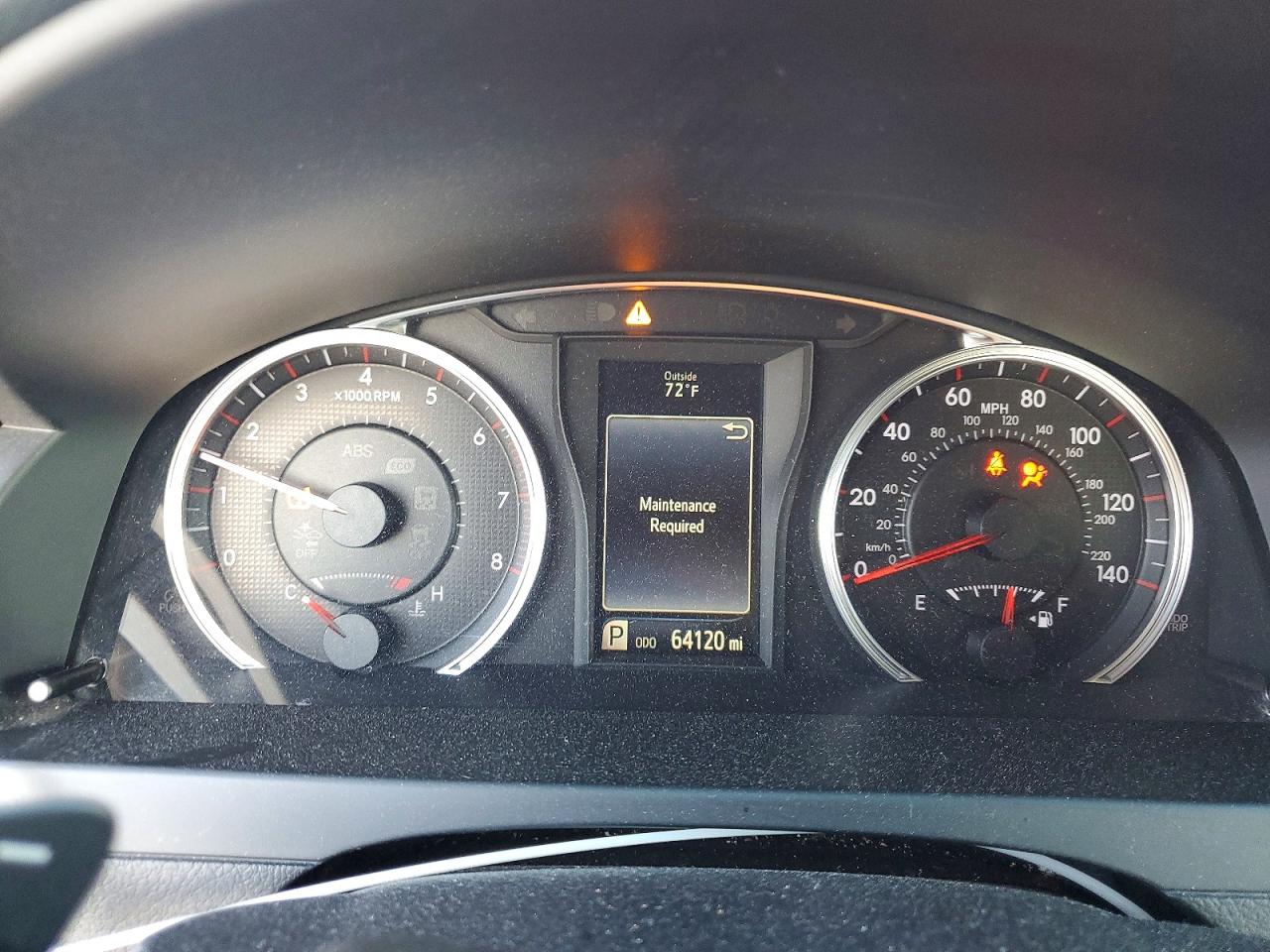 2016 TOYOTA CAMRY LE photo 9