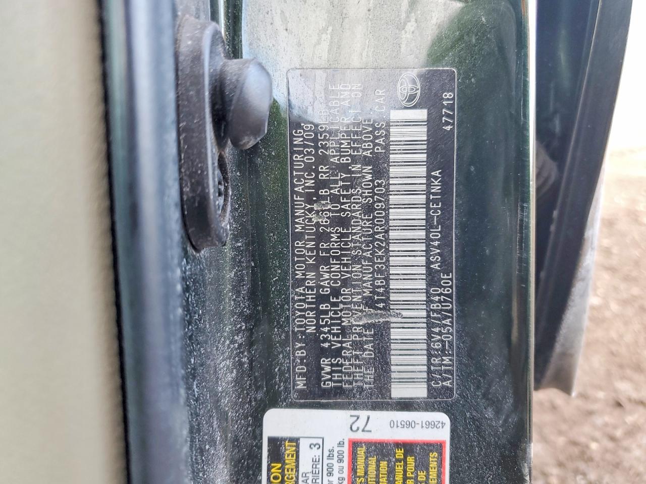 2010 TOYOTA CAMRY LE photo 12