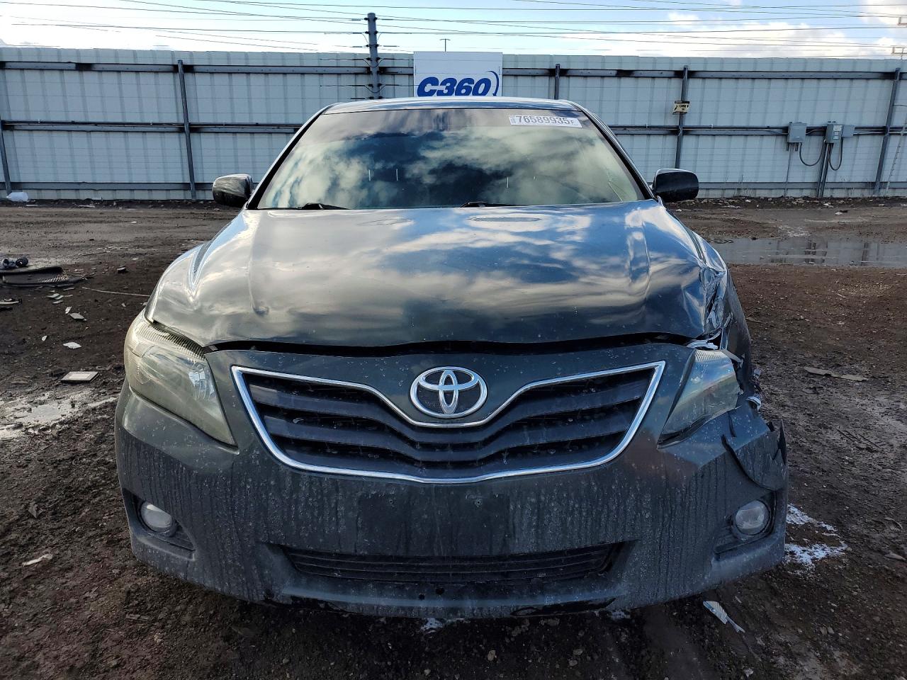 2010 TOYOTA CAMRY LE photo 5