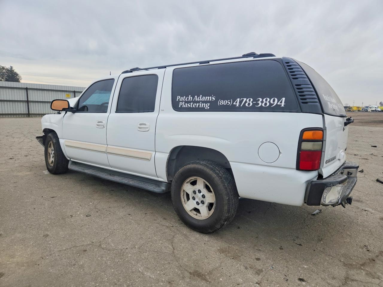 2005 CHEVROLET SUBURBAN C1500 photo 2