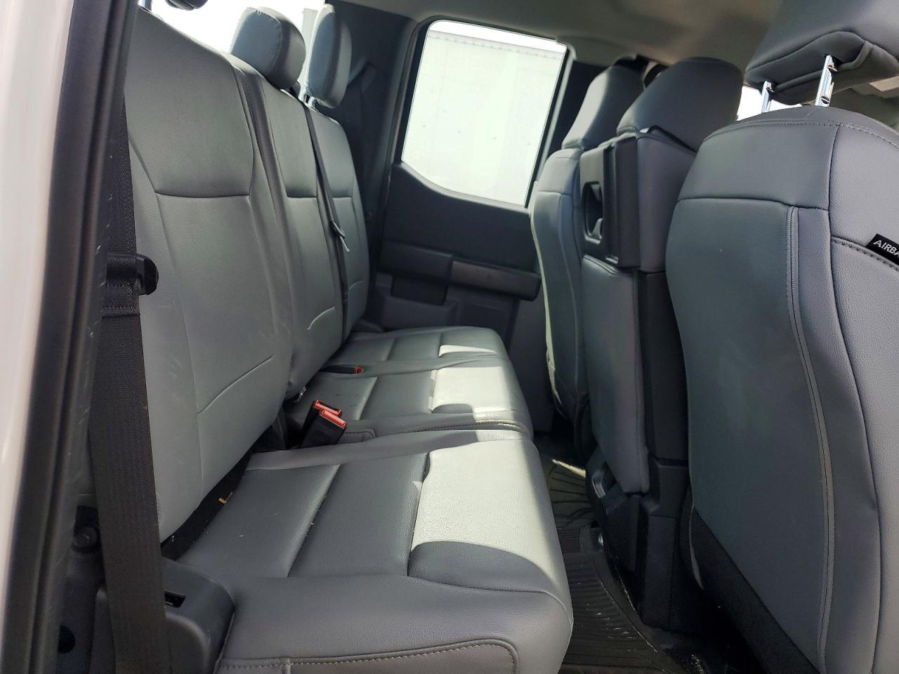 2025 FORD F150 XL photo 19