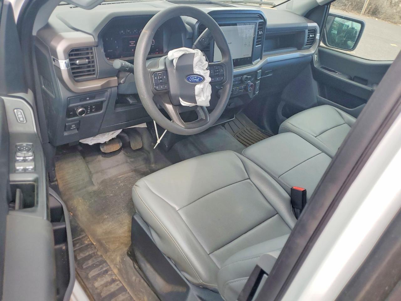 2025 FORD F150 XL photo 15