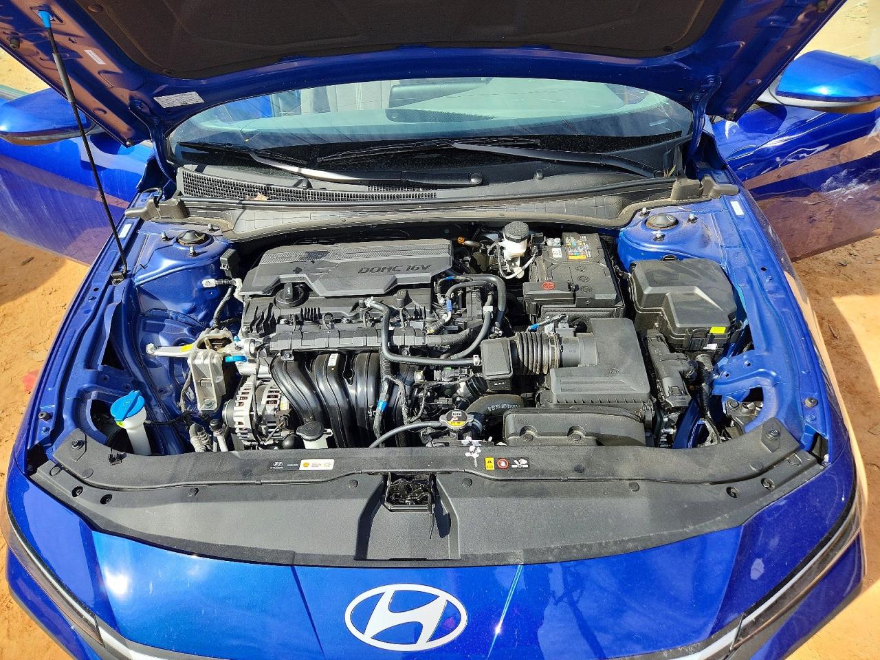2025 HYUNDAI ELANTRA SE photo 11