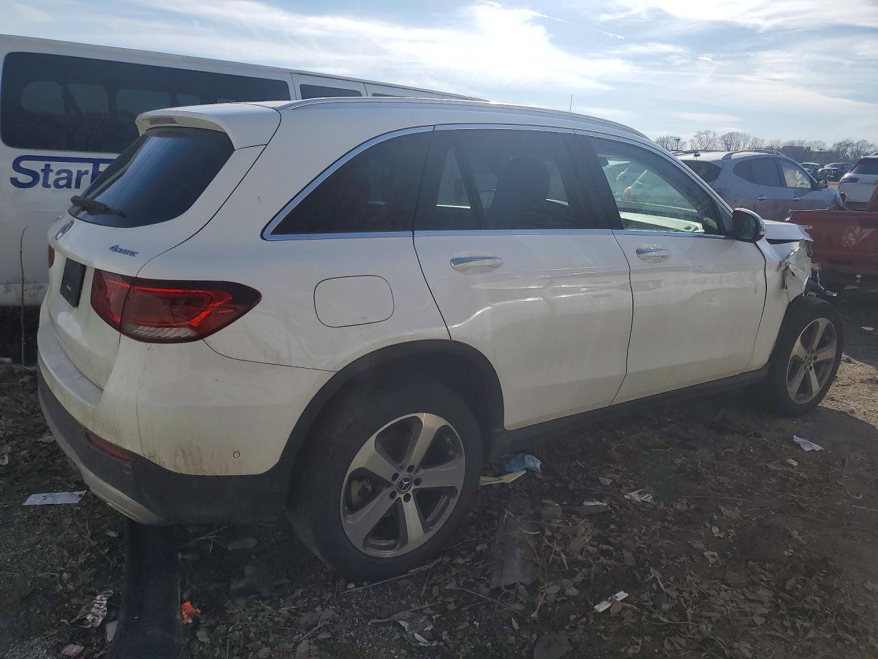 2022 MERCEDES-BENZ GLC 300 4MATIC photo 3
