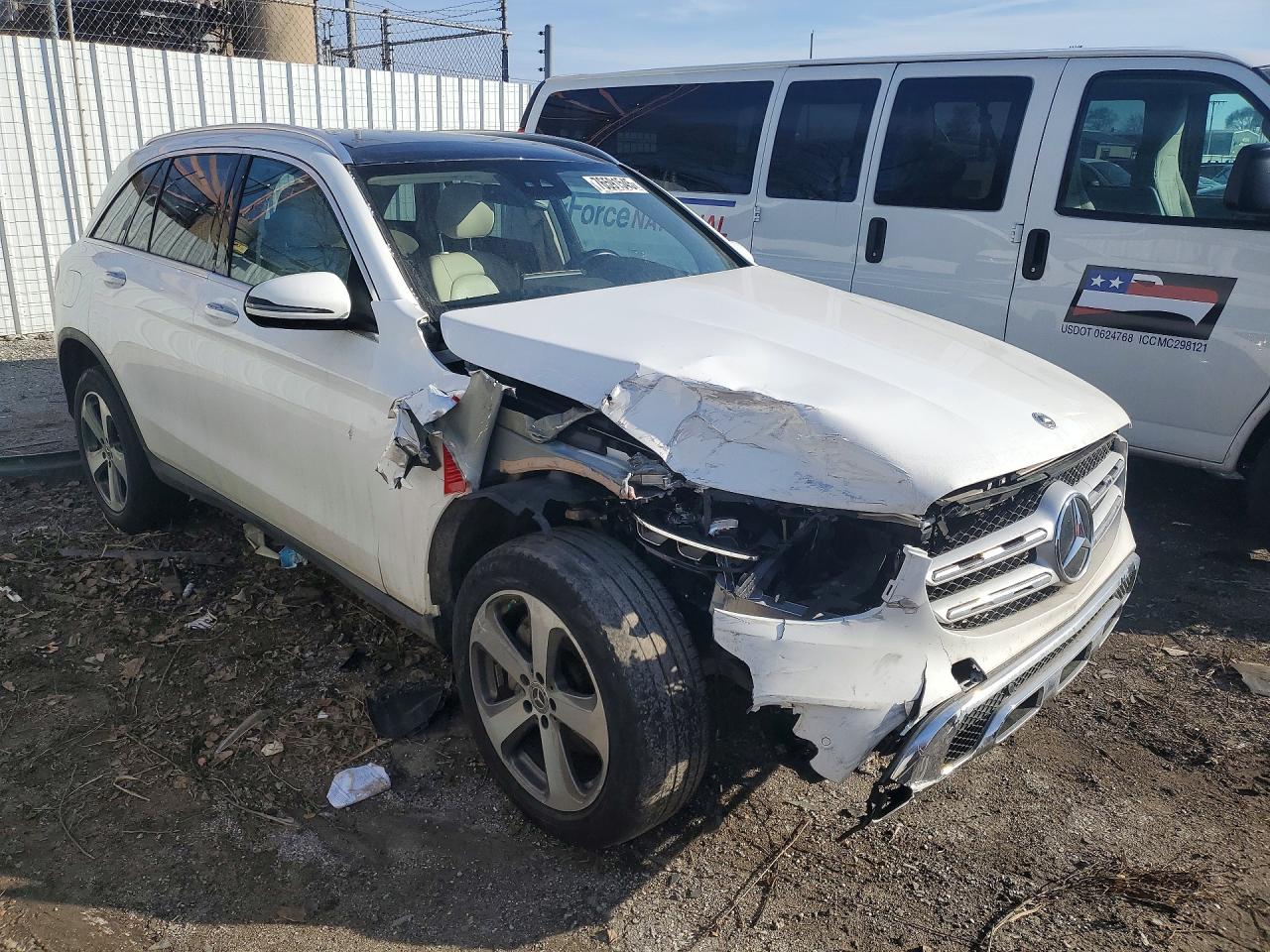 2022 MERCEDES-BENZ GLC 300 4MATIC photo 4