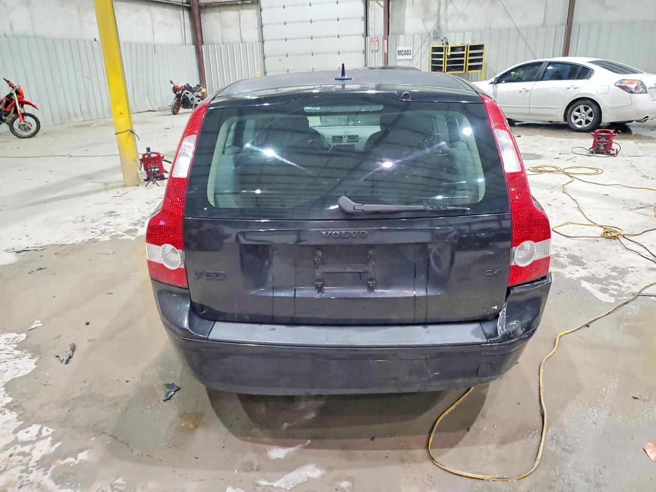 2005 VOLVO V50 2.4I photo 11