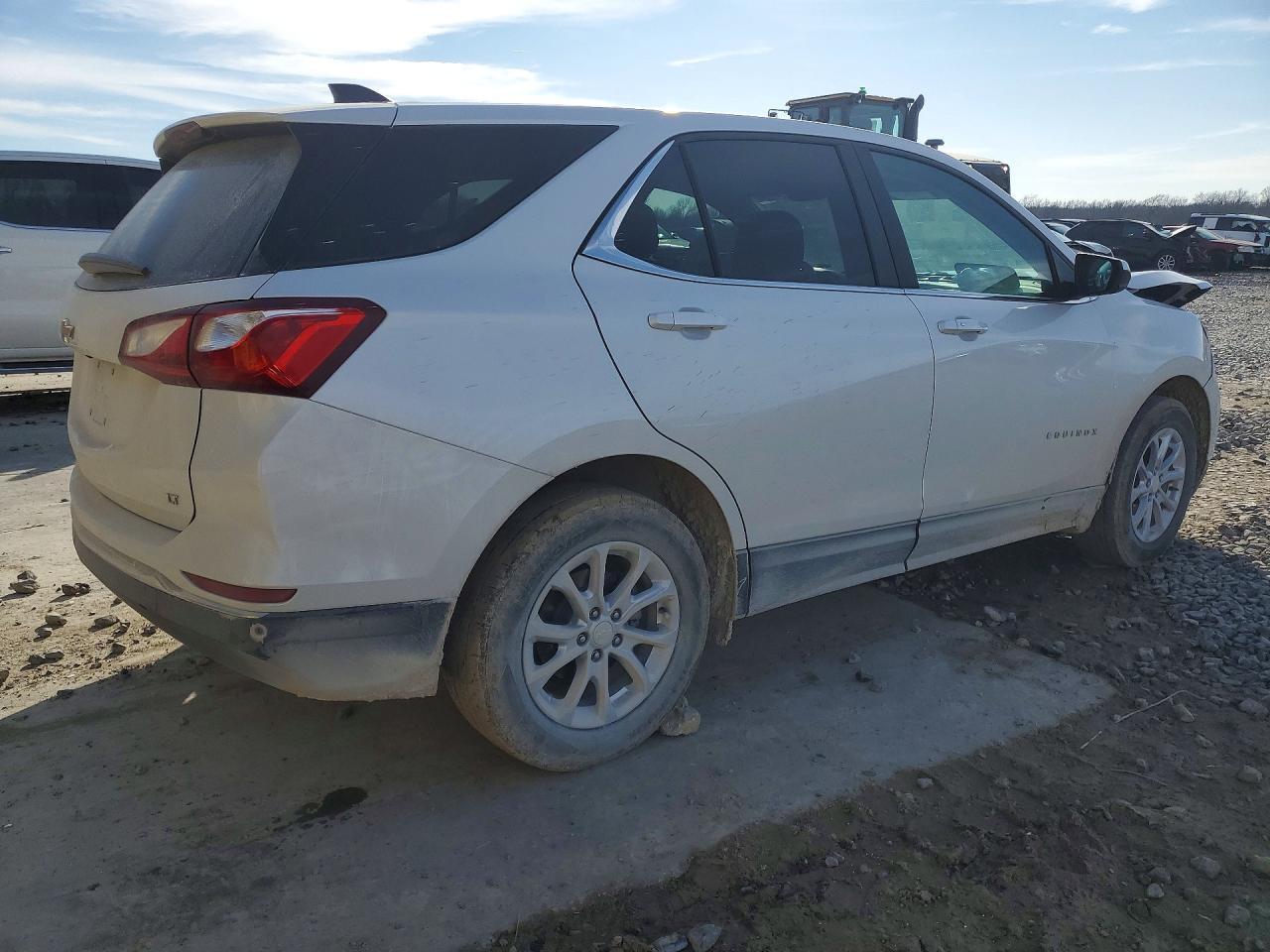 2021 CHEVROLET EQUINOX LT photo 5