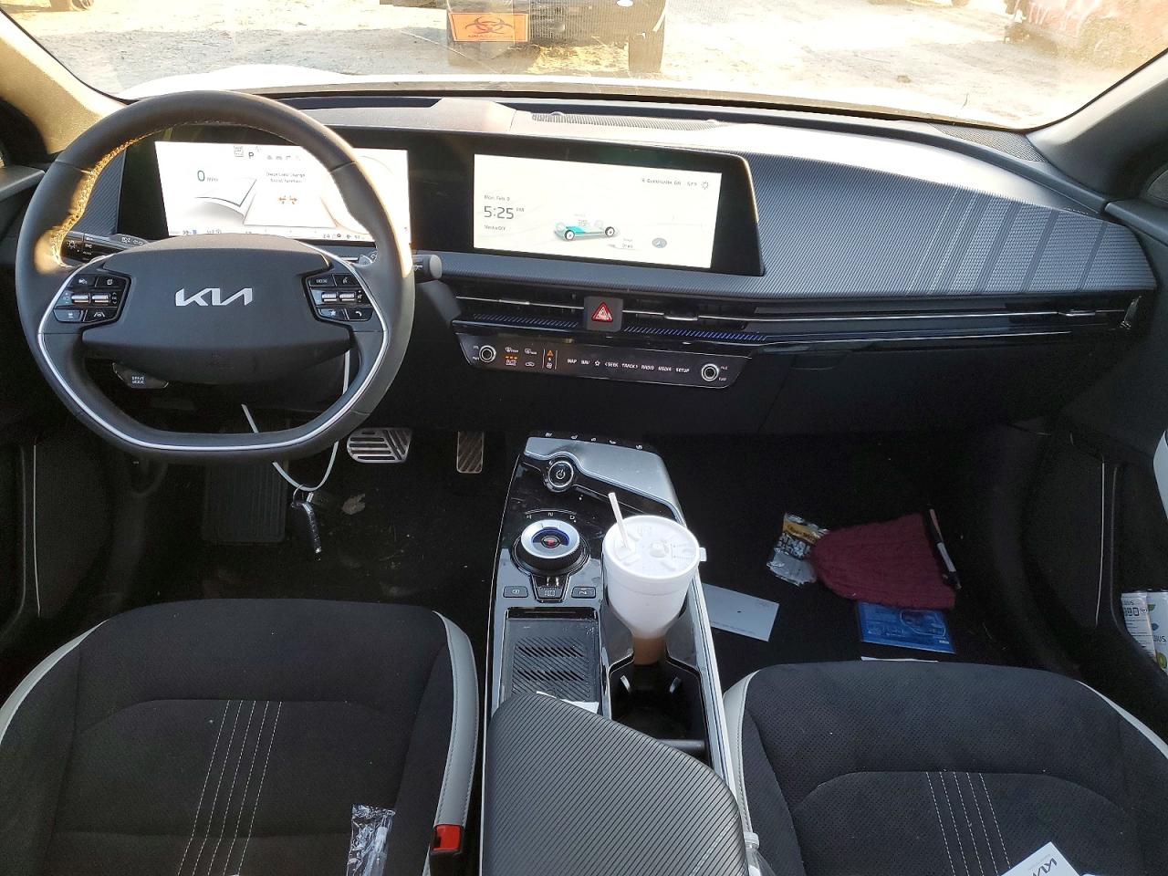 2023 KIA EV6 GT LINE photo 8