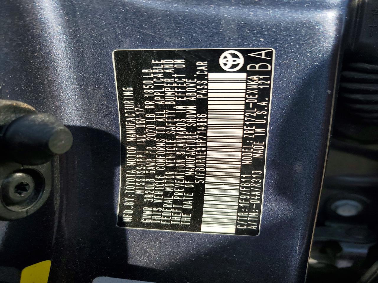 2017 TOYOTA COROLLA L photo 12
