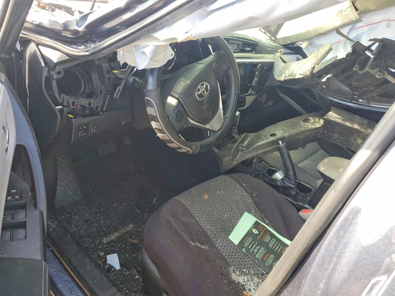2017 TOYOTA COROLLA L photo 8