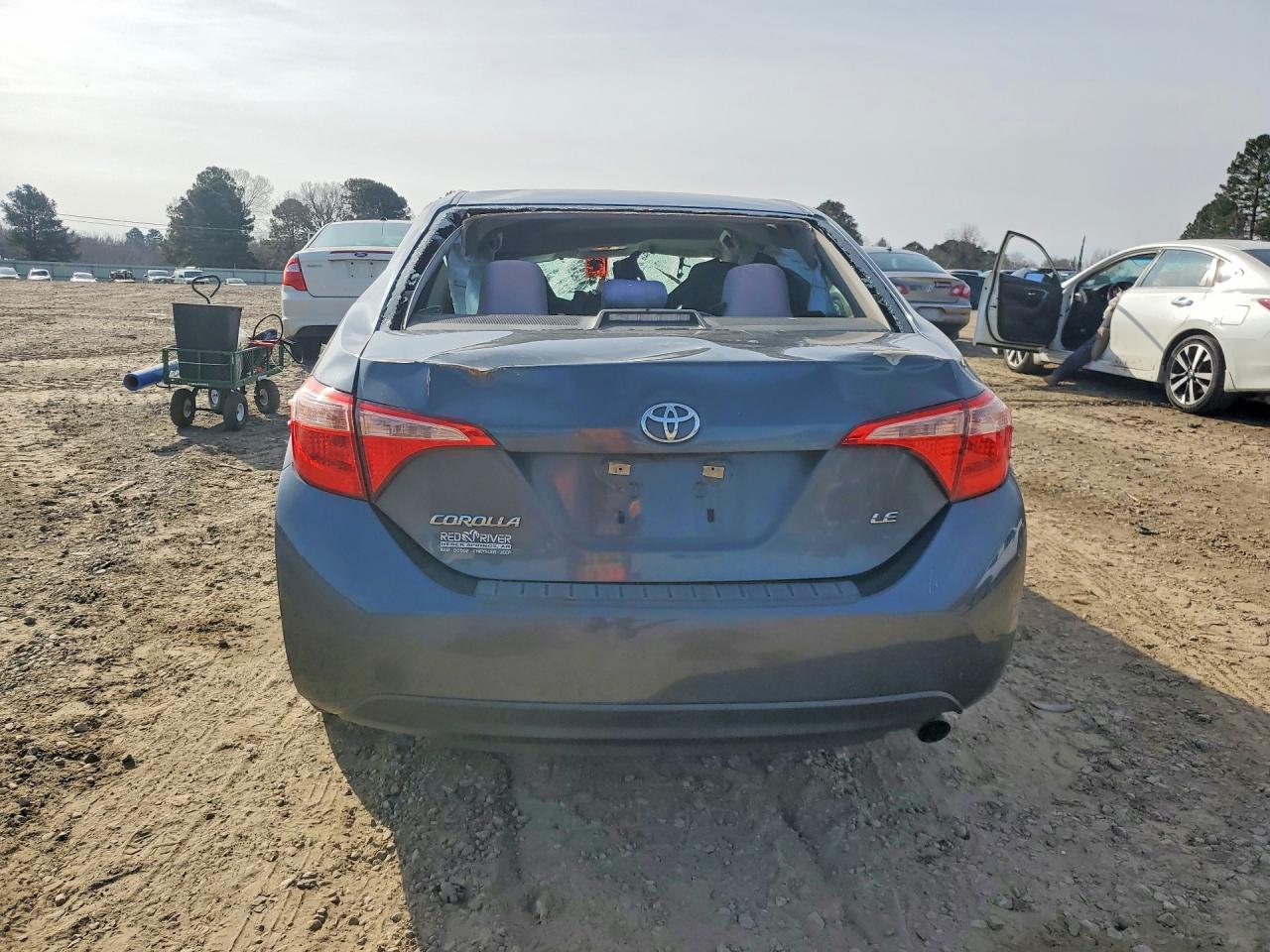 2017 TOYOTA COROLLA L photo 6