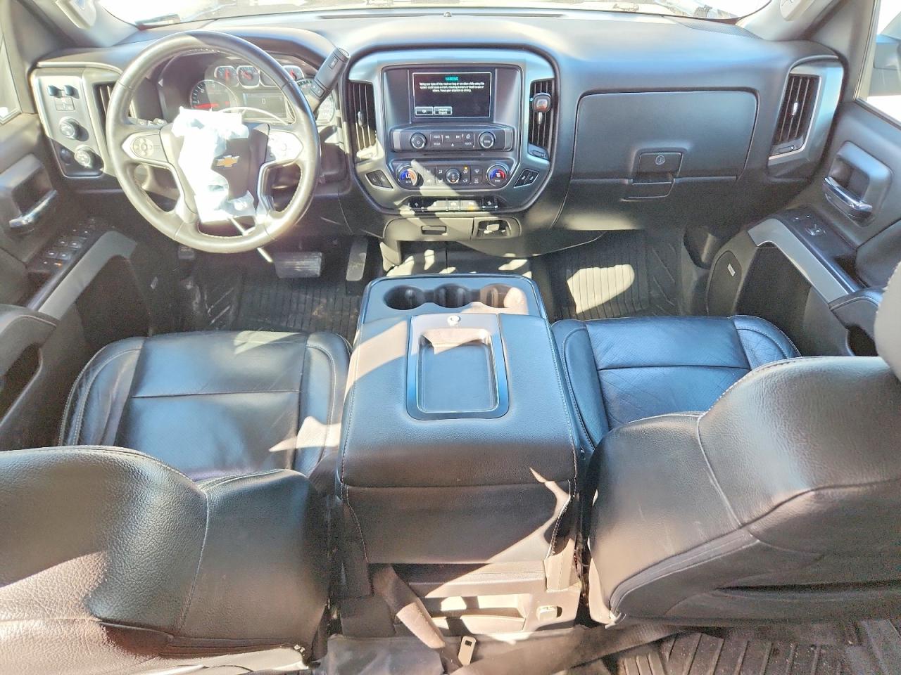 2018 CHEVROLET SILVERADO K1500 LT photo 15