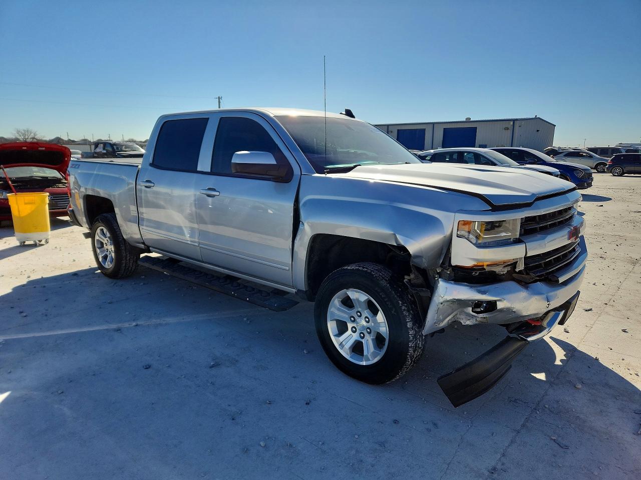 2018 CHEVROLET SILVERADO K1500 LT photo 7