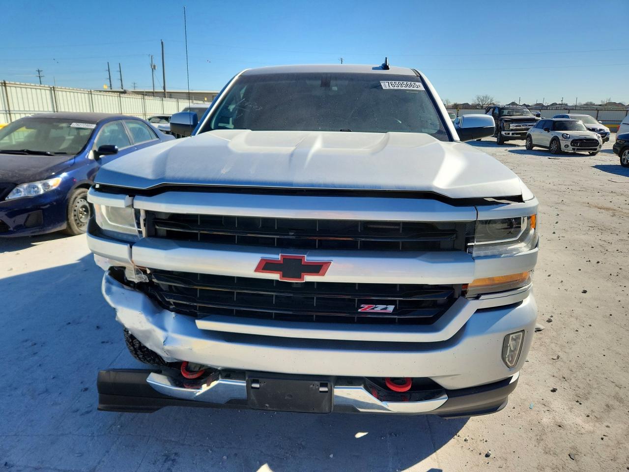 2018 CHEVROLET SILVERADO K1500 LT photo 9