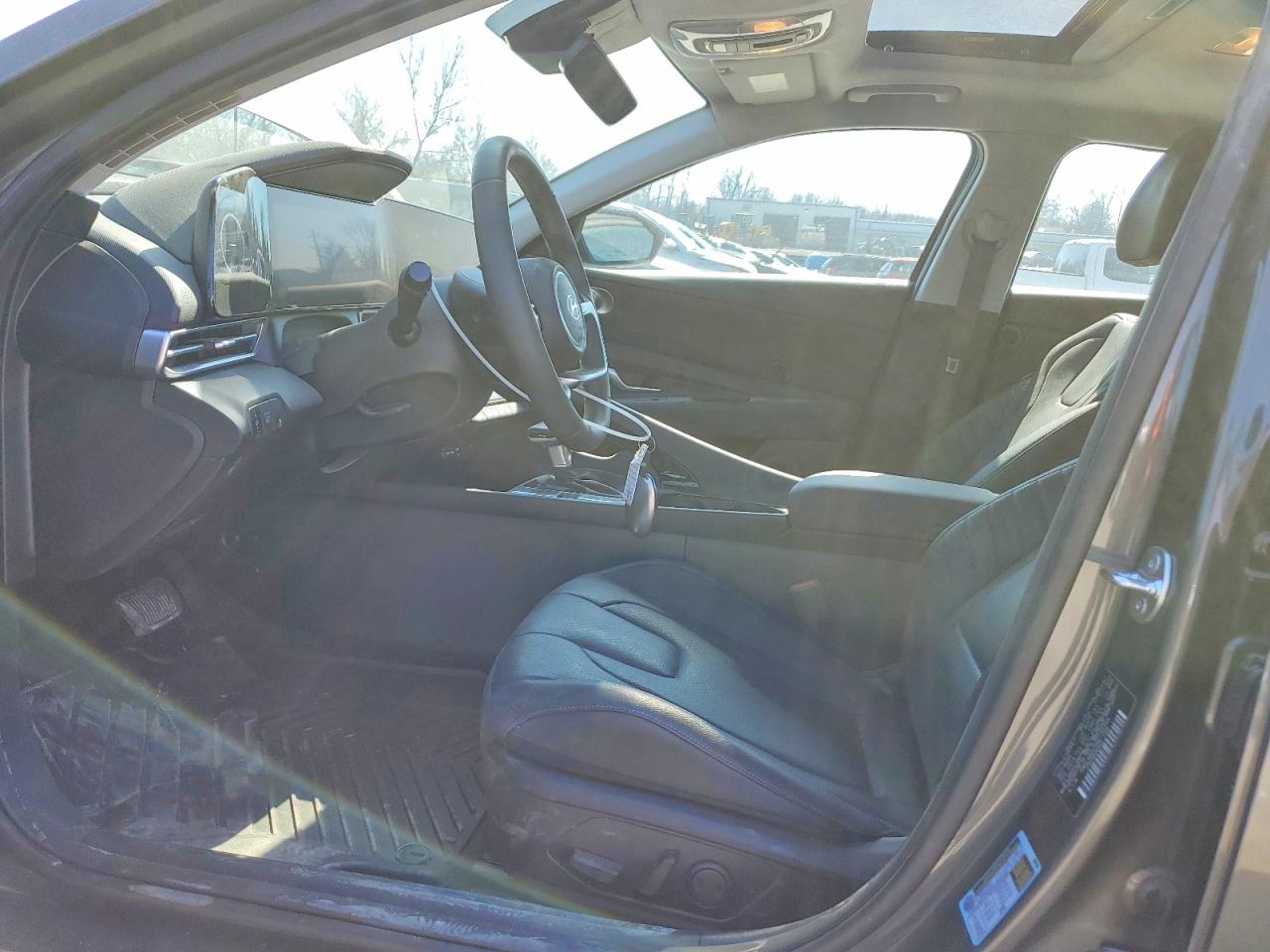 2025 HYUNDAI ELANTRA LIMITED photo 19