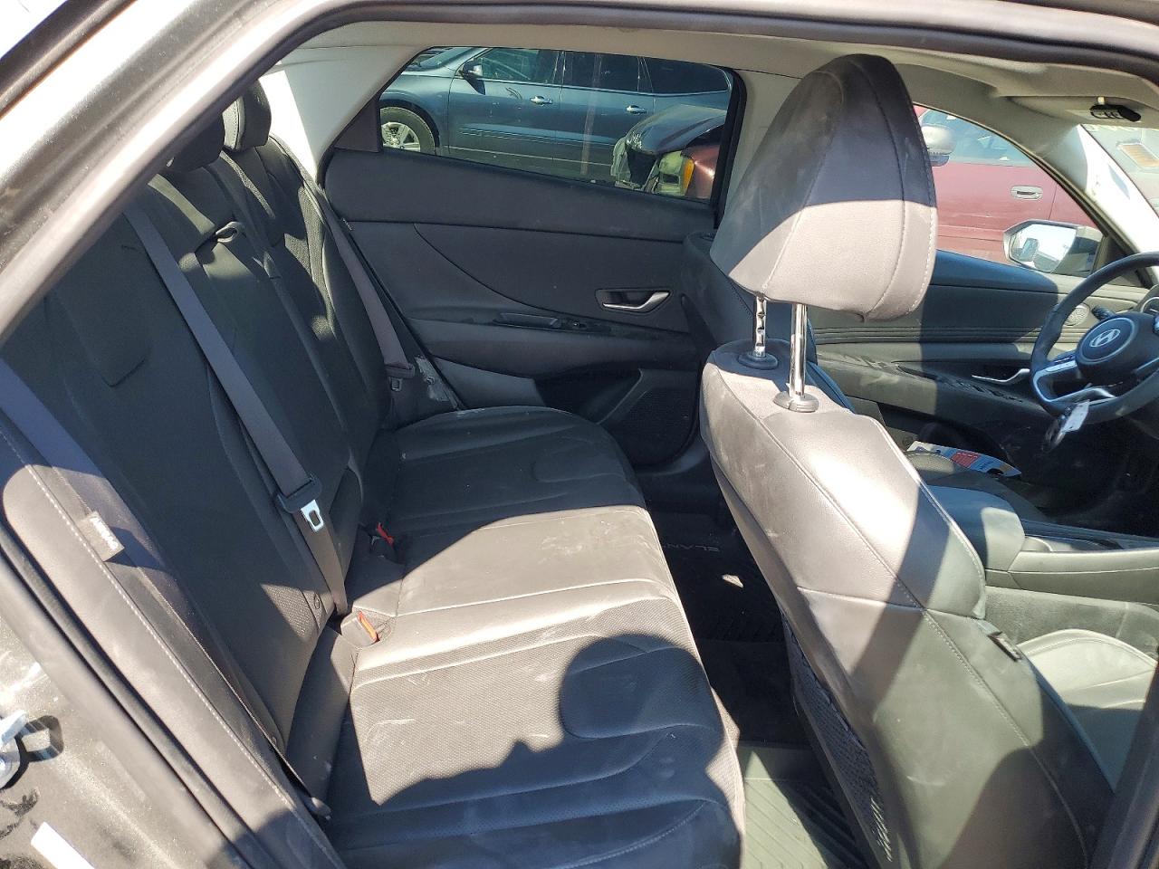 2025 HYUNDAI ELANTRA LIMITED photo 28