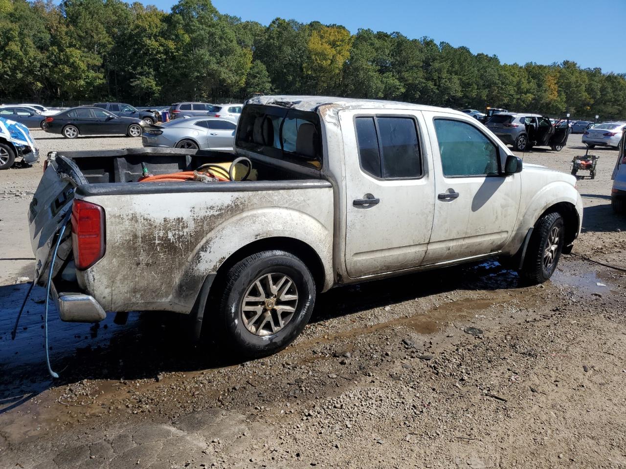 2019 NISSAN FRONTIER S photo 3