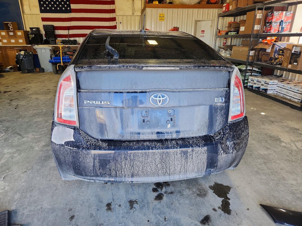 2013 TOYOTA PRIUS THREE photo 6