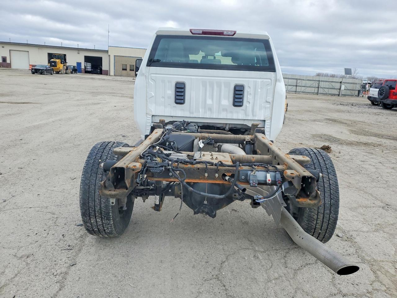2024 CHEVROLET SILVERADO K3500 photo 6