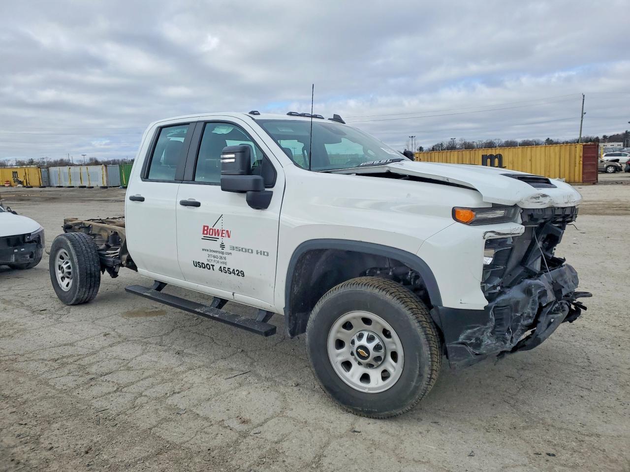 2024 CHEVROLET SILVERADO K3500 photo 4