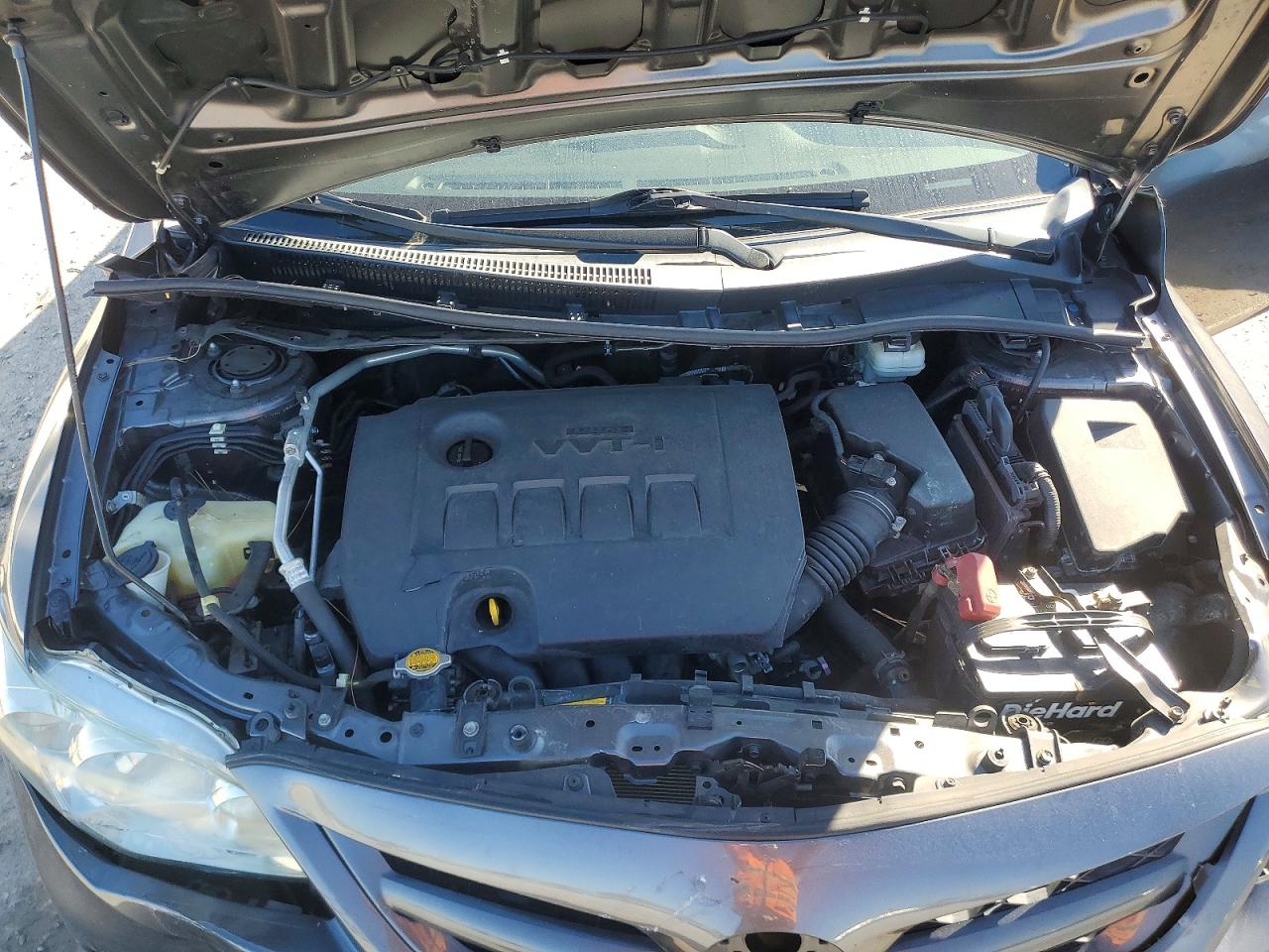 2012 TOYOTA COROLLA LE photo 31