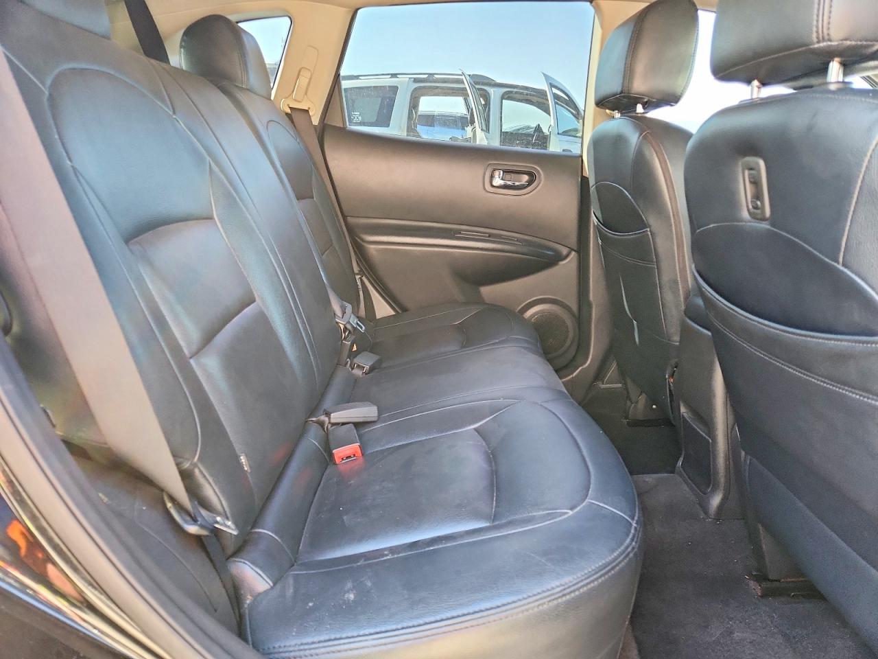 2015 NISSAN ROGUE SELECT S photo 11