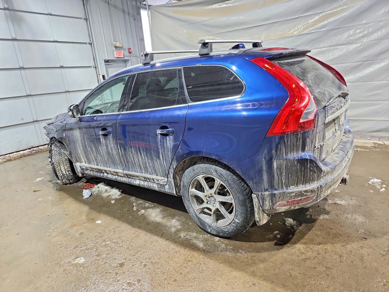 2015 VOLVO XC60 T6 PLATINUM photo 2