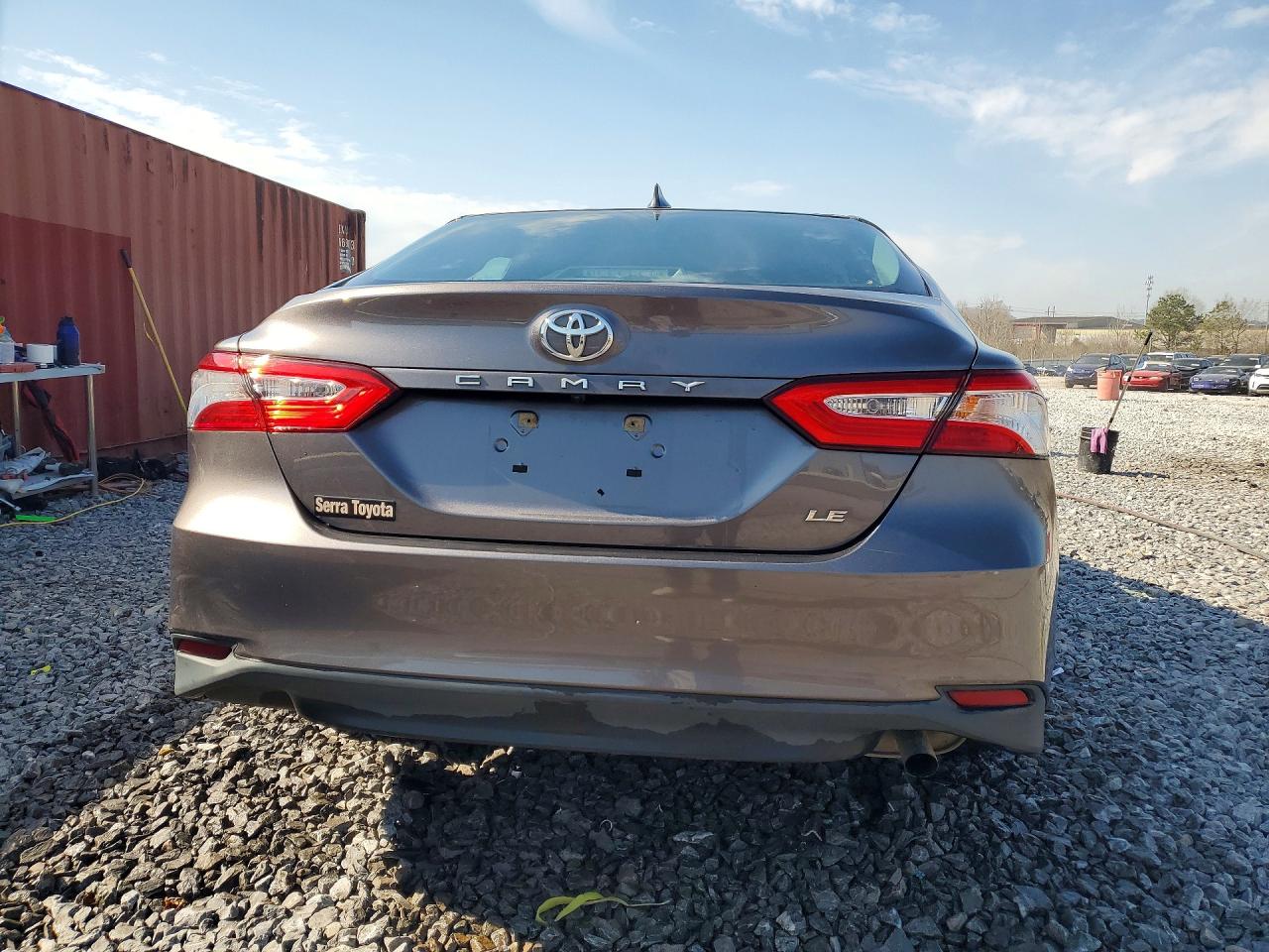 2020 TOYOTA CAMRY LE photo 11