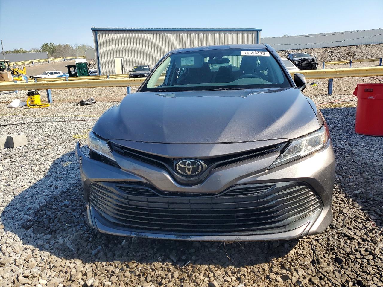 2020 TOYOTA CAMRY LE photo 9