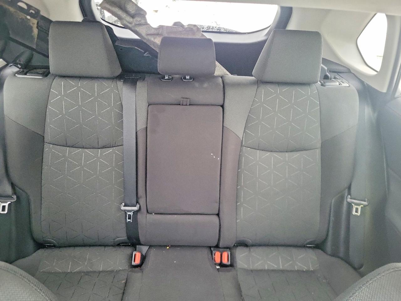 2022 TOYOTA RAV4 XLE photo 19