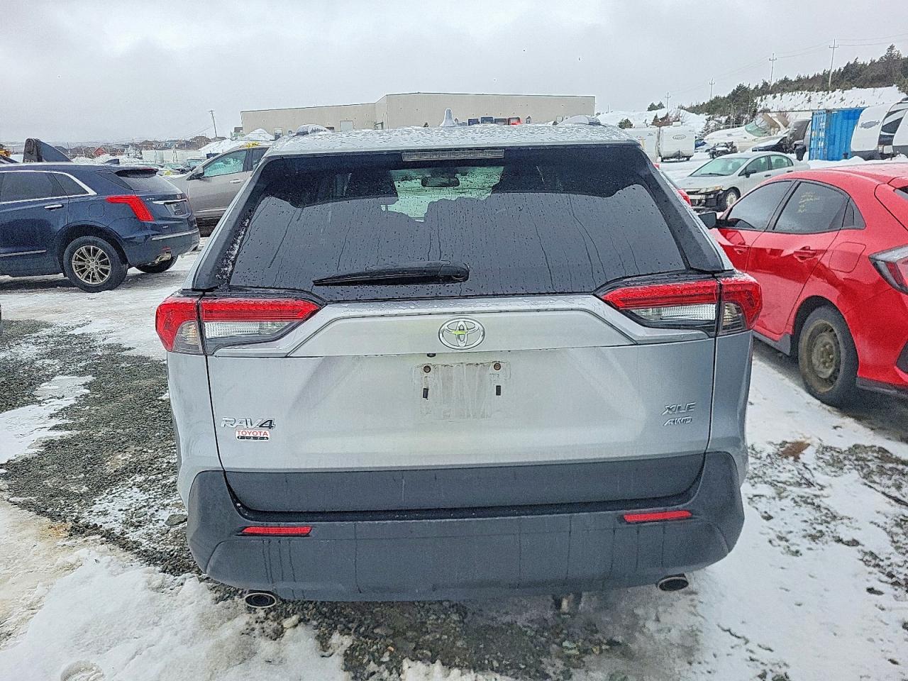 2022 TOYOTA RAV4 XLE photo 11