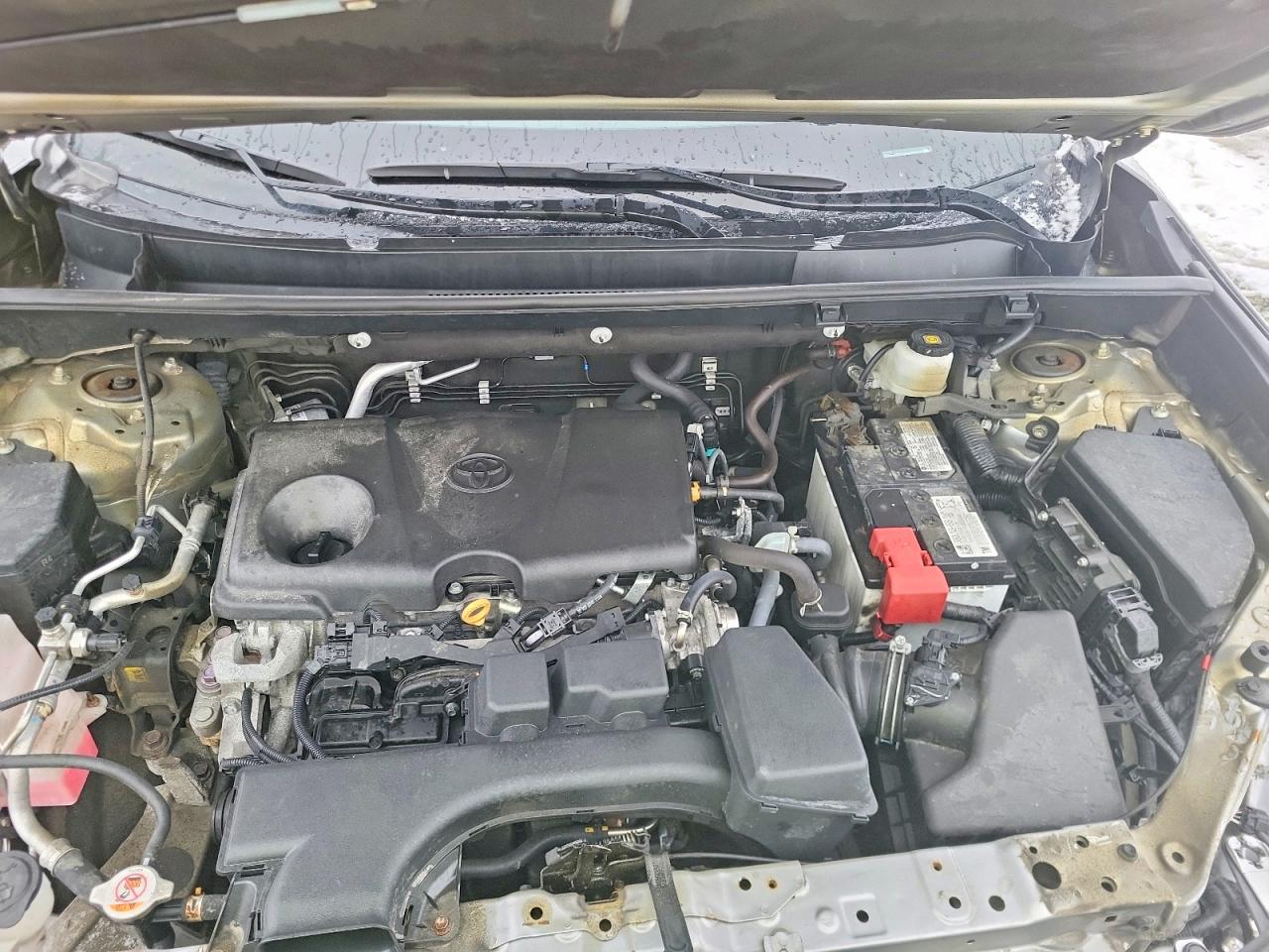 2022 TOYOTA RAV4 XLE photo 23
