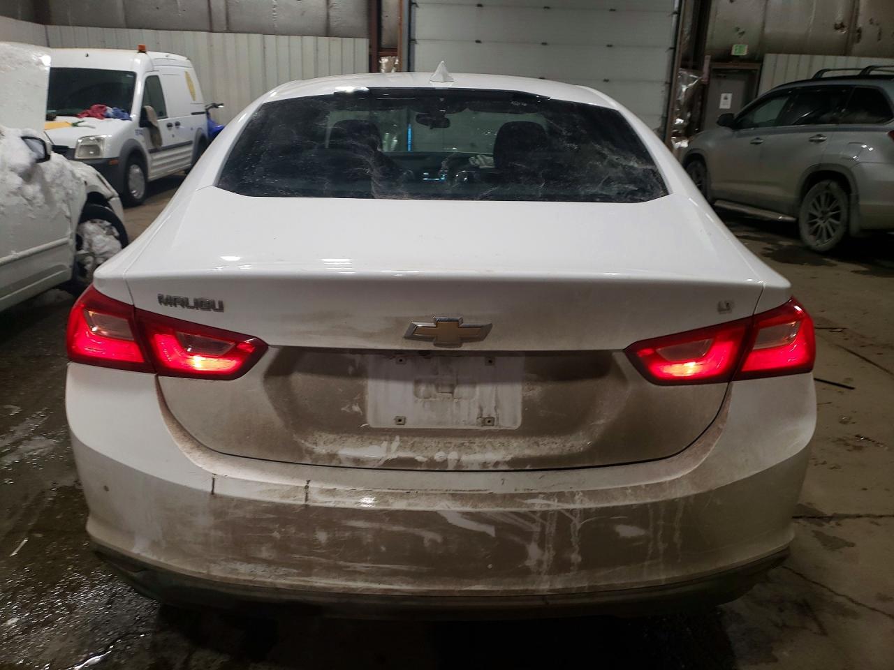 2017 CHEVROLET MALIBU LT photo 11