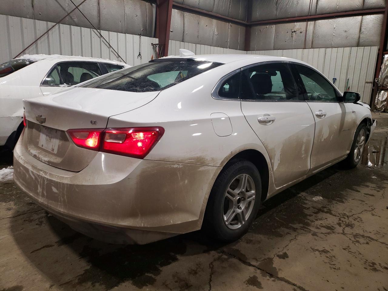 2017 CHEVROLET MALIBU LT photo 5