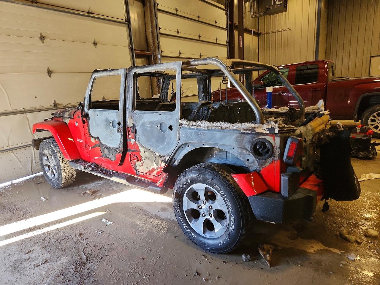 2018 JEEP WRANGLER UNLIMITED SAHARA photo 4