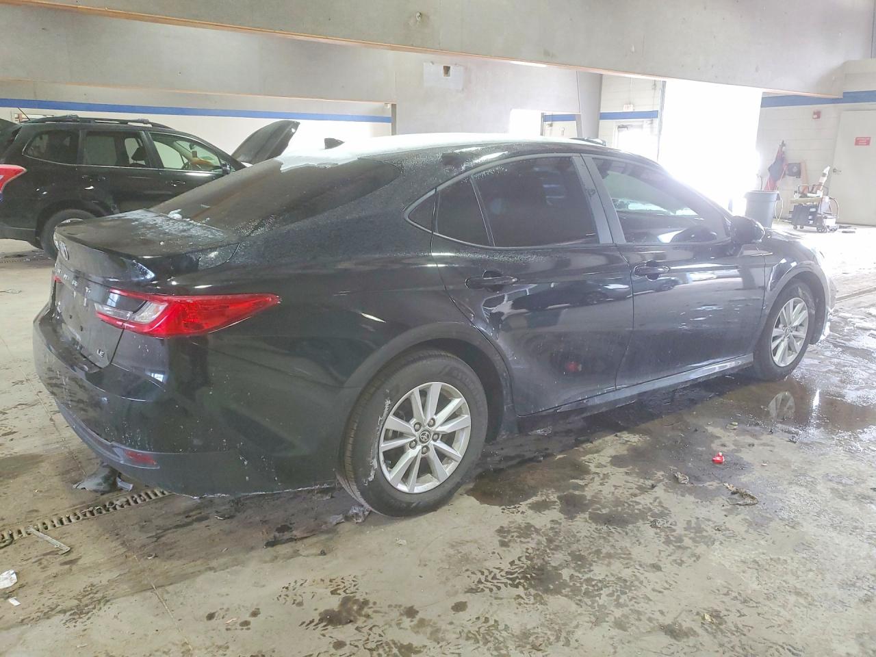 2025 TOYOTA CAMRY XSE photo 3