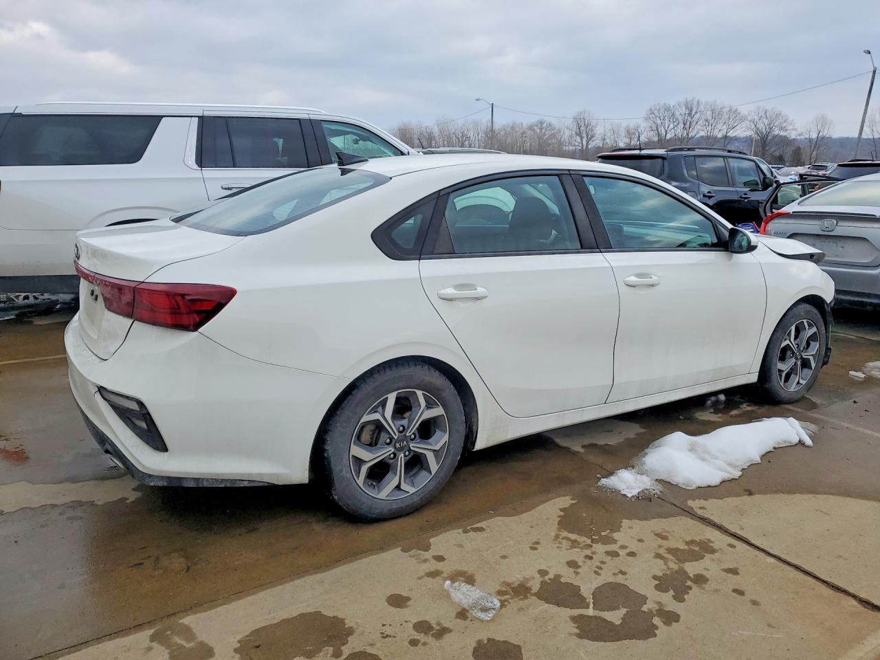 2020 KIA FORTE FE photo 3