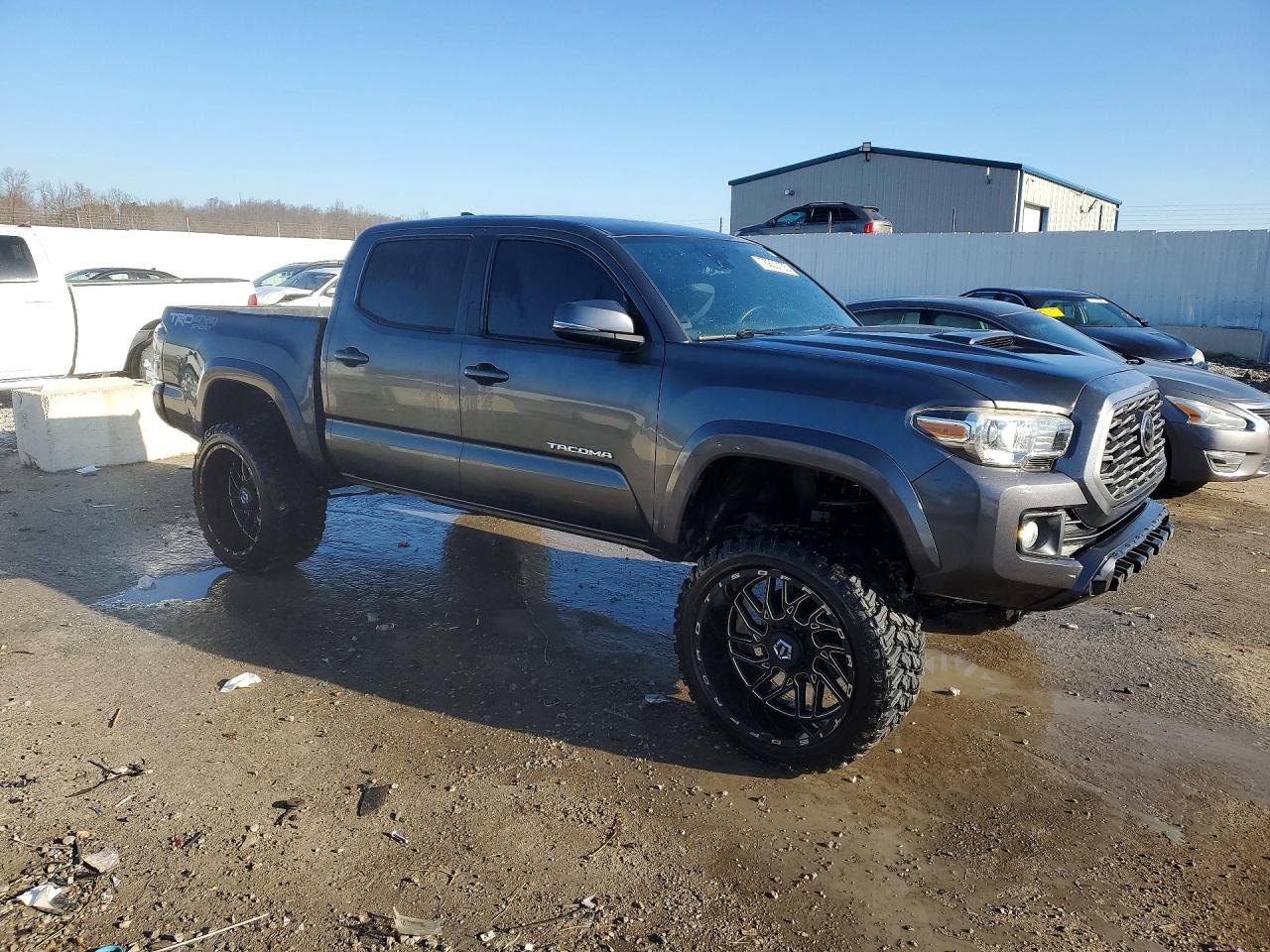 2019 TOYOTA TACOMA TRD SPORT photo 10