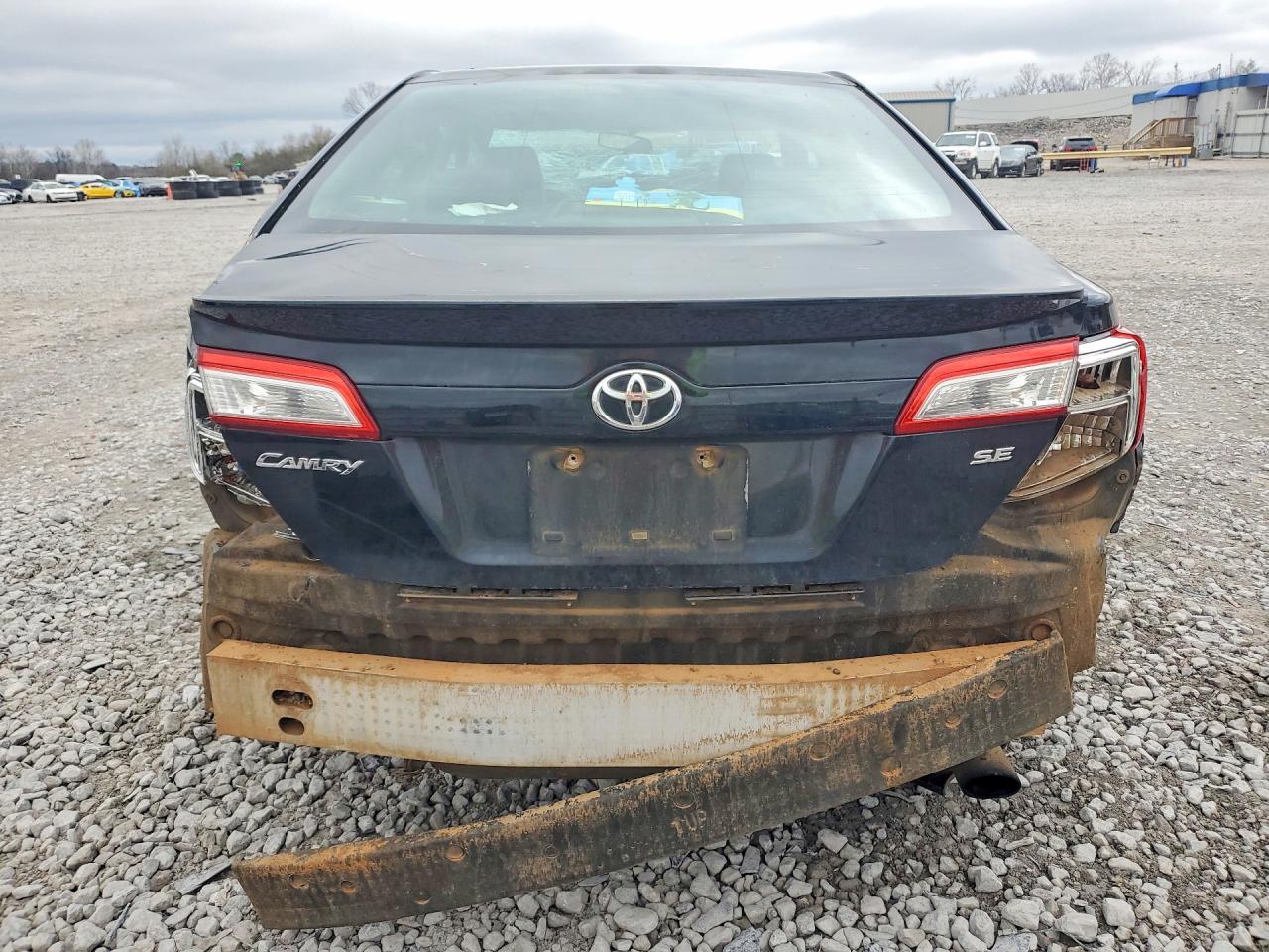 2012 TOYOTA CAMRY photo 6